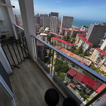 27 Floor Apartments 巴统 外观 照片