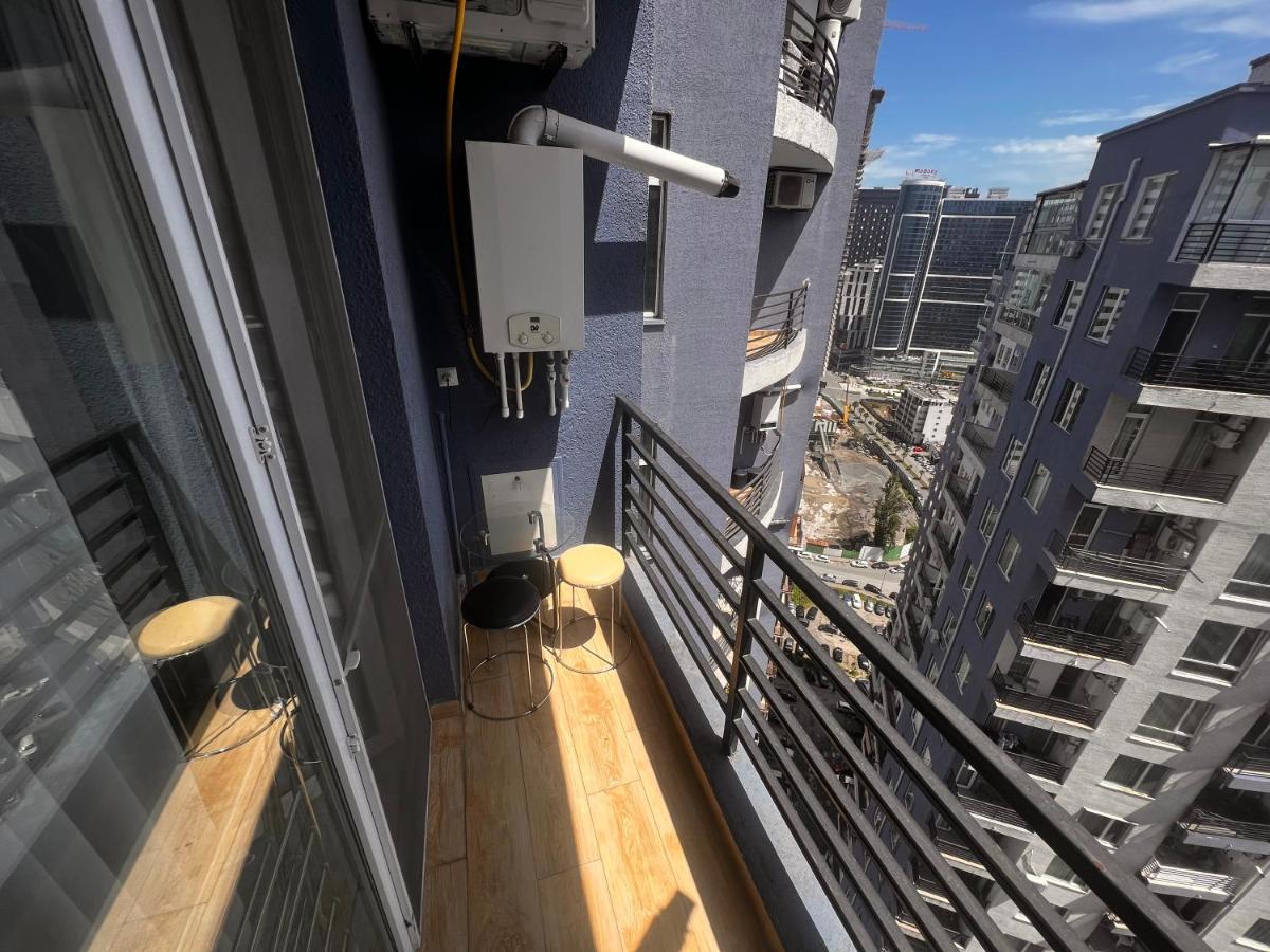 27 Floor Apartments 巴统 外观 照片