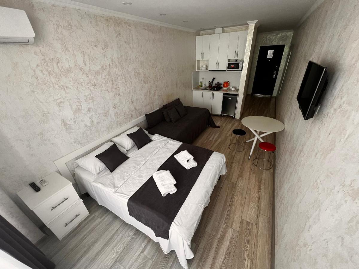 27 Floor Apartments 巴统 外观 照片