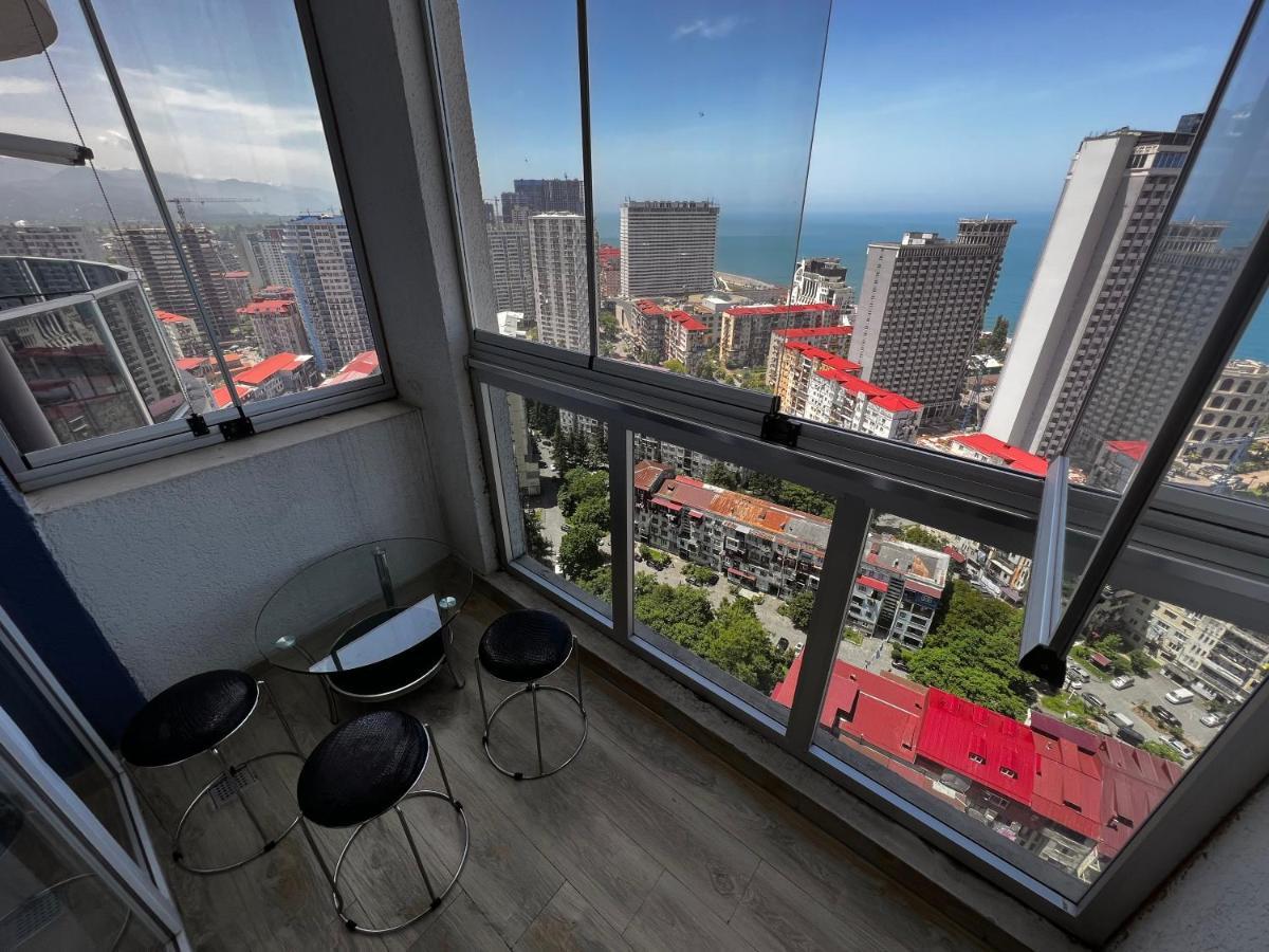 27 Floor Apartments 巴统 外观 照片