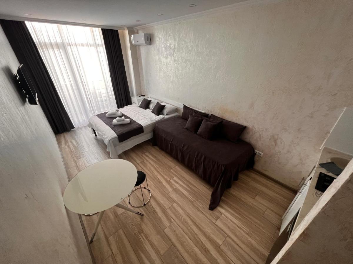 27 Floor Apartments 巴统 外观 照片