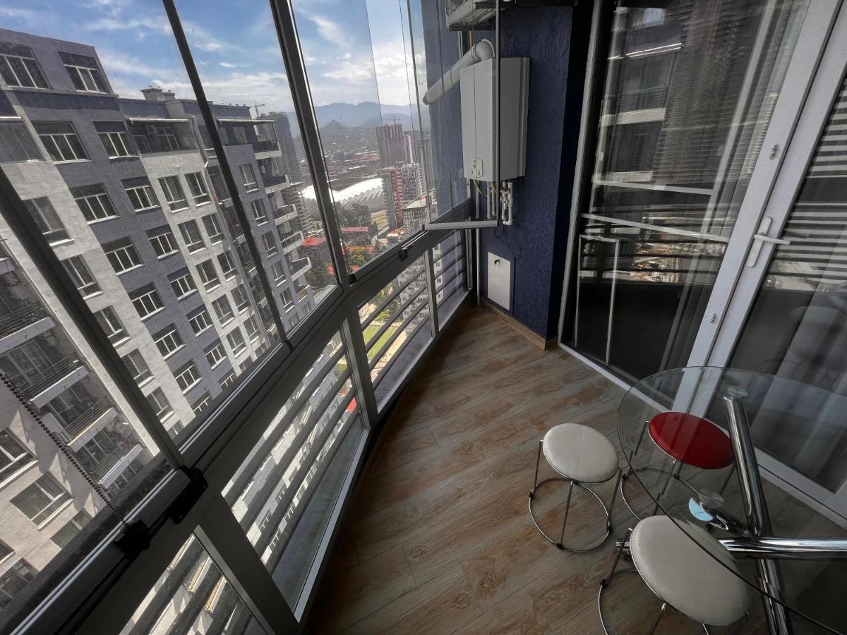 27 Floor Apartments 巴统 外观 照片
