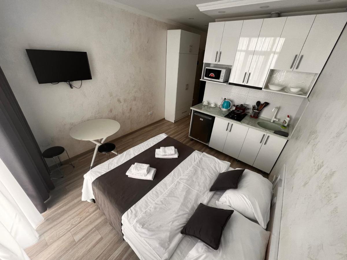 27 Floor Apartments 巴统 外观 照片