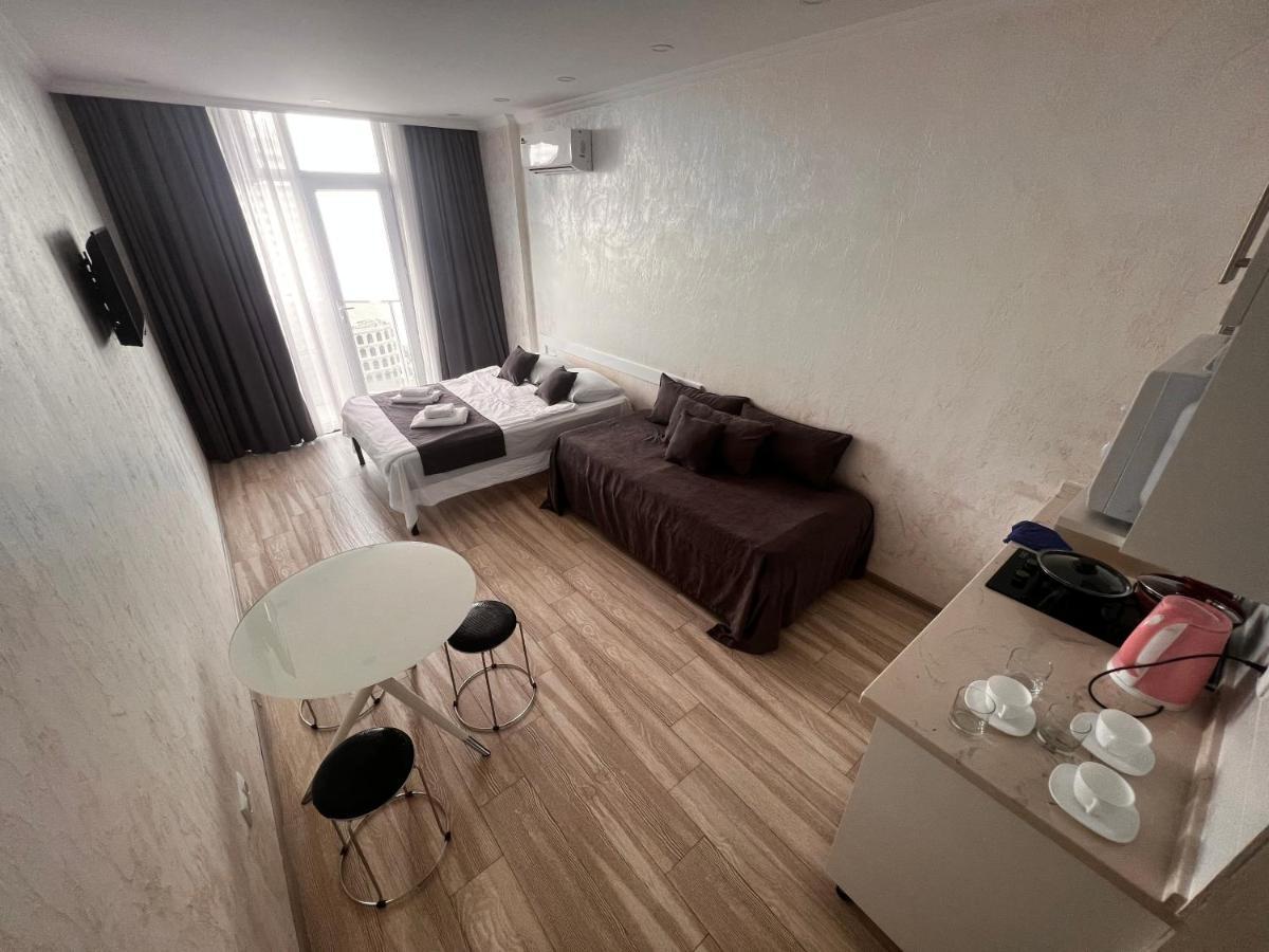 27 Floor Apartments 巴统 外观 照片