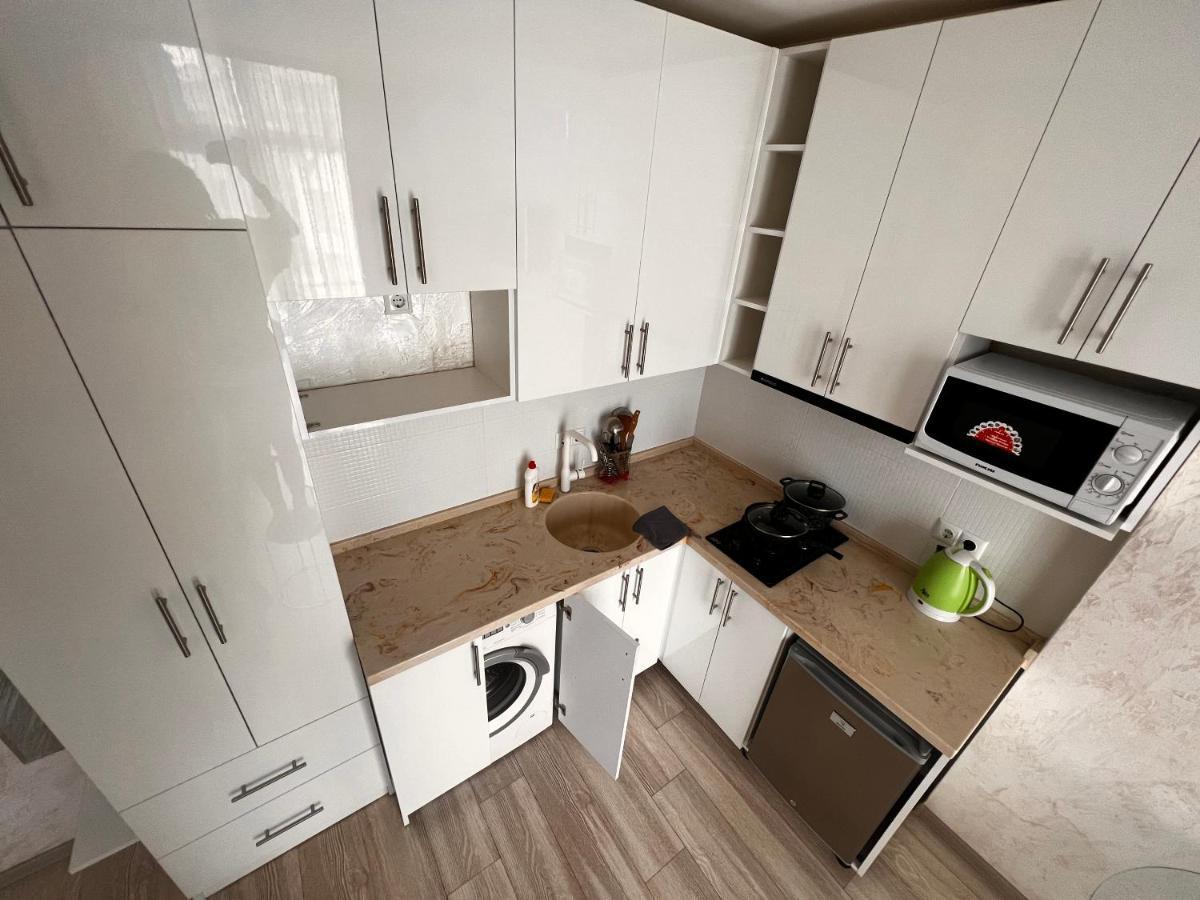 27 Floor Apartments 巴统 外观 照片