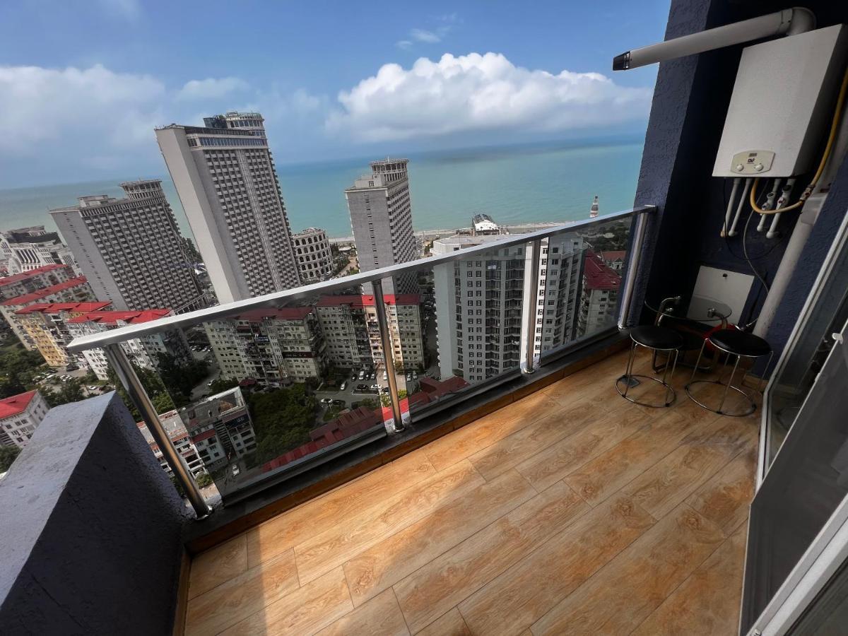 27 Floor Apartments 巴统 外观 照片