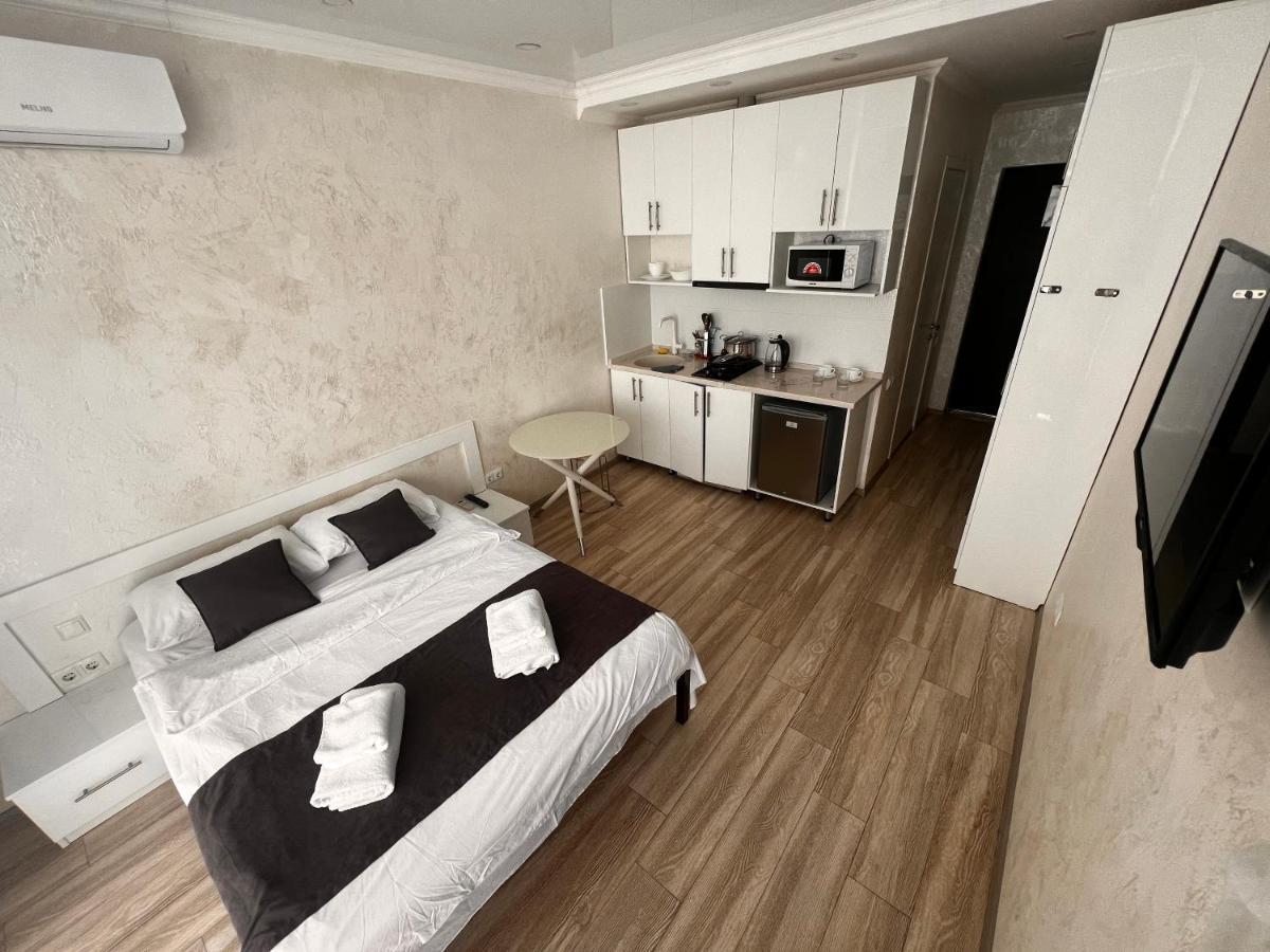 27 Floor Apartments 巴统 外观 照片